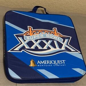 NFL Super Bowl XXXIX Football Seat Cushion Zip Patriots Vs Philadelphia 2005 VTG